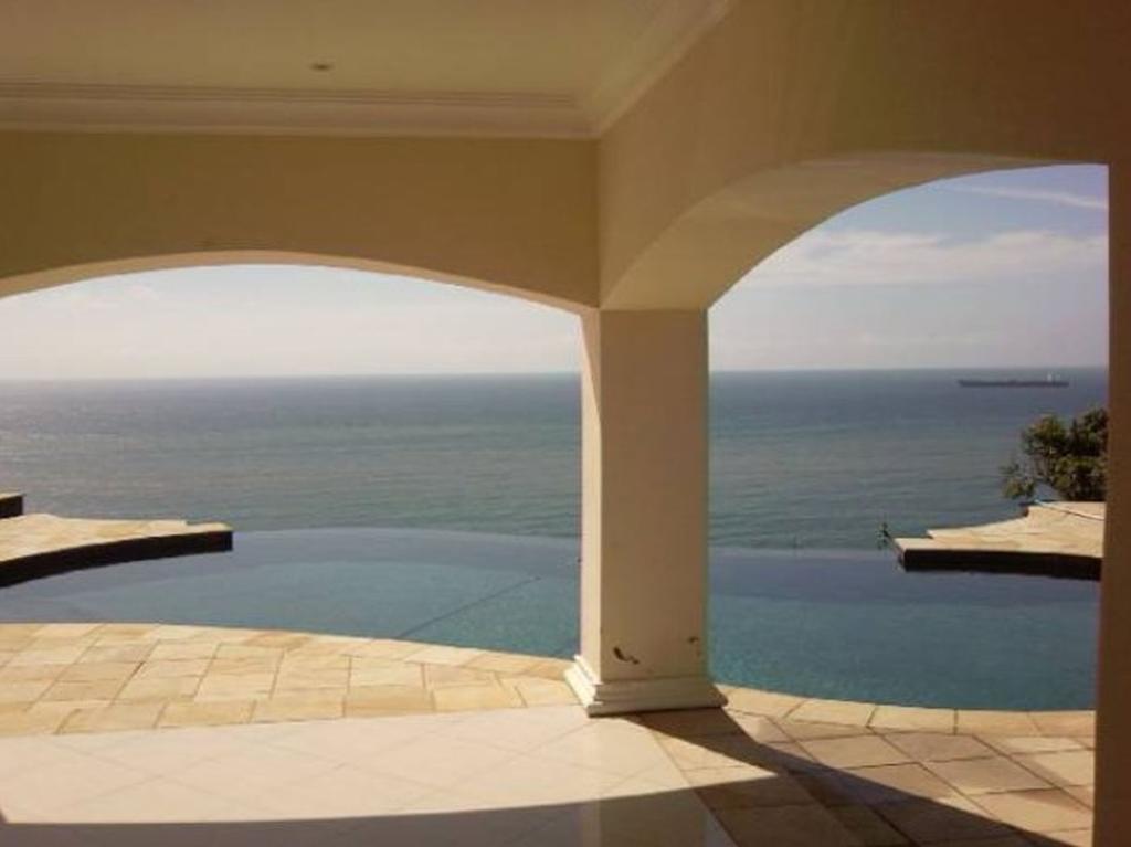 אמנזימטוטי Luxury Beach Apartments מראה חיצוני תמונה